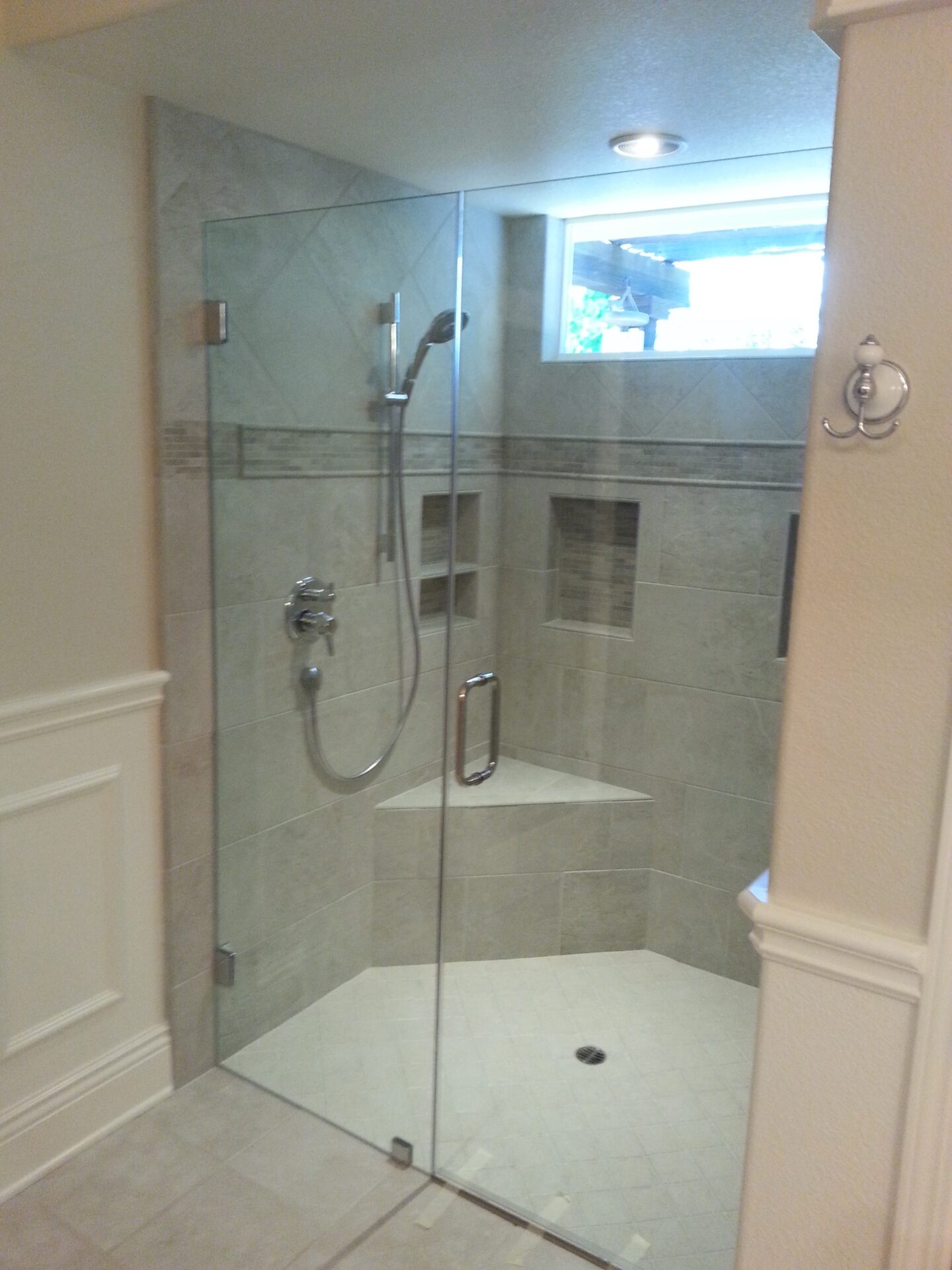 Door & Panel-Frameless – Accent Shower Door